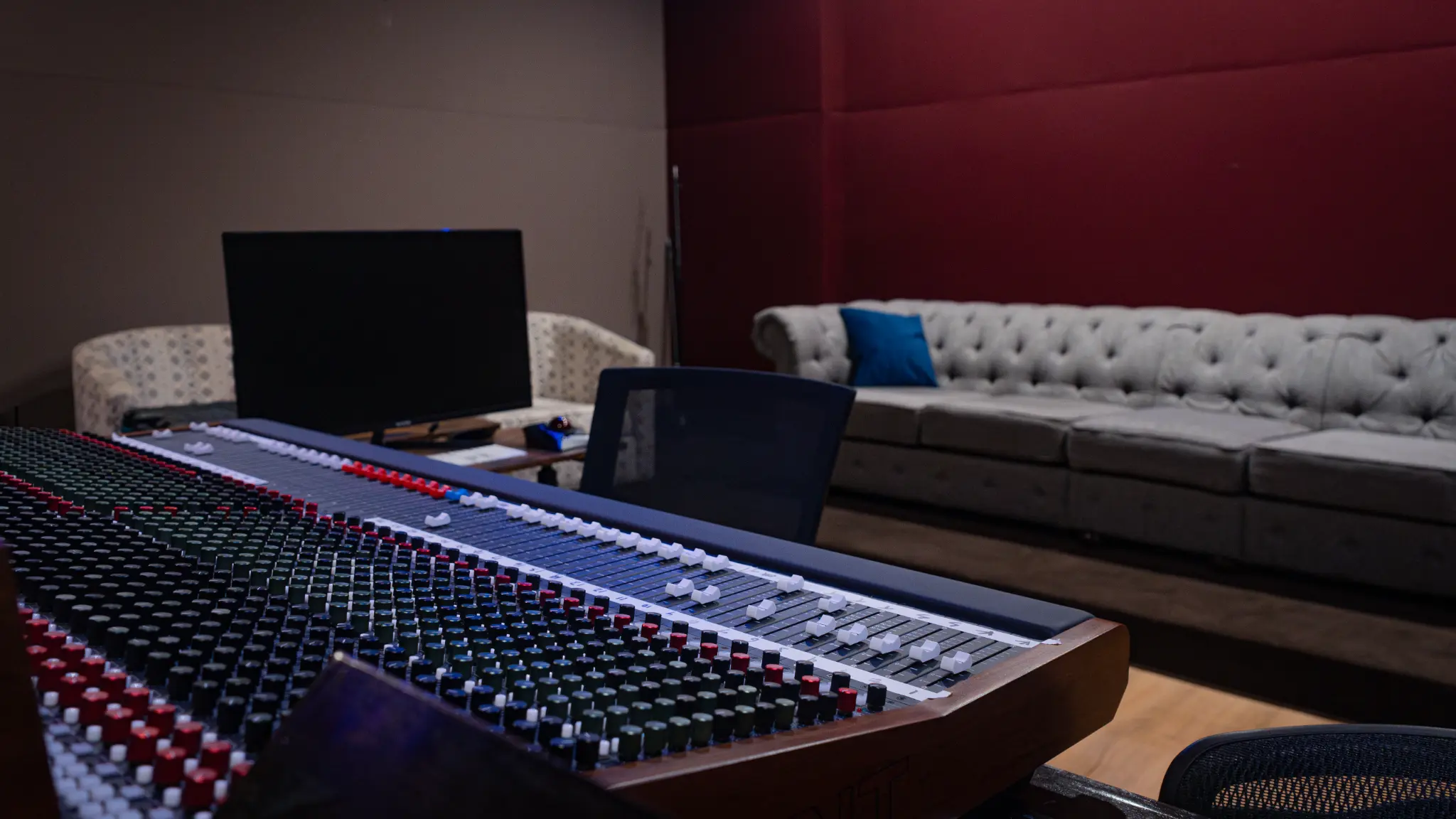 Mixing room